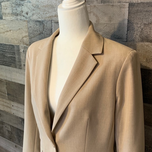 New York & Company Stretch Blazer Size 10 - Picture 6 of 16